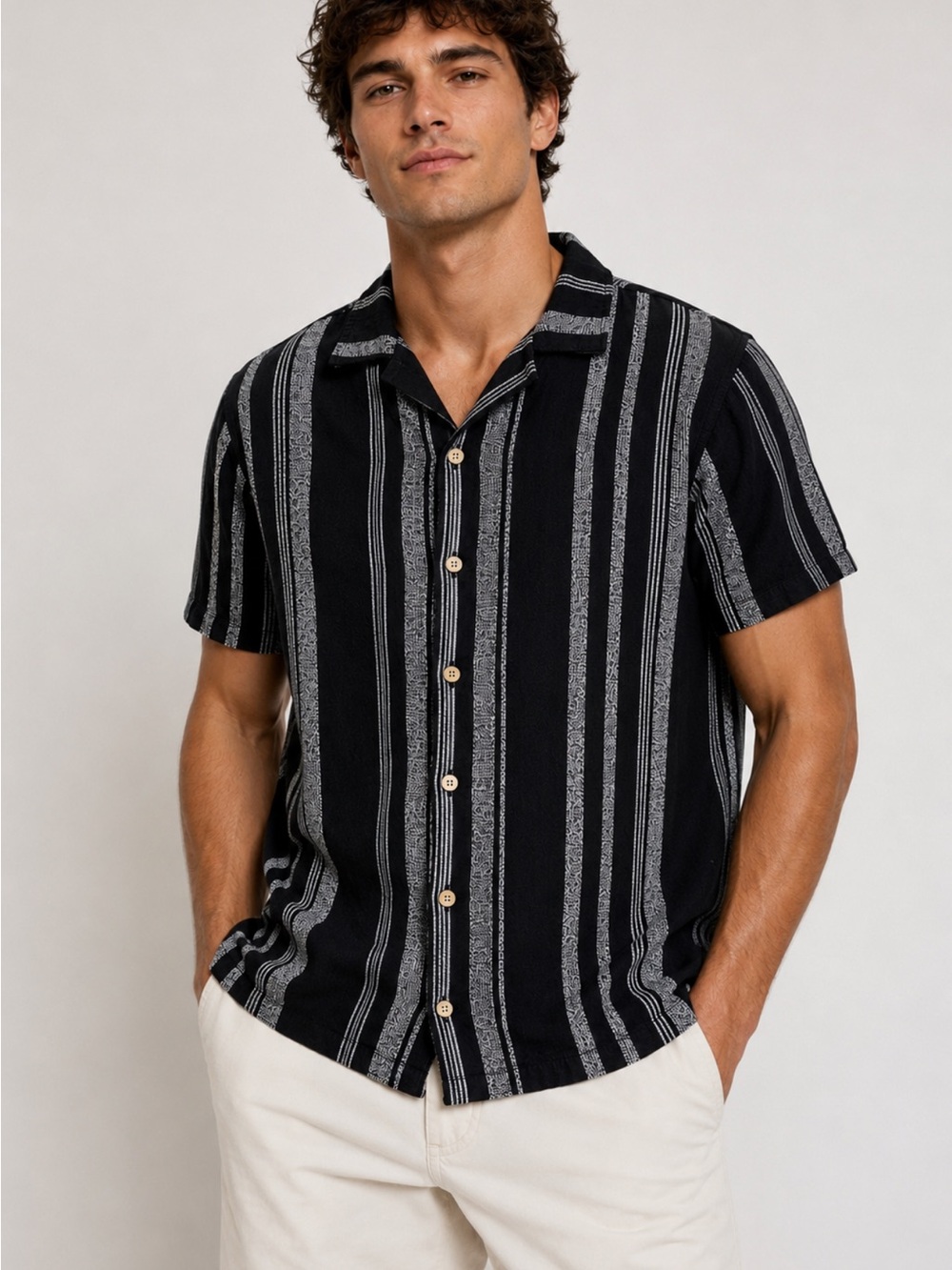 PacSun NWOT Men’s Medium Black White Striped Cotton Button Up Shirt